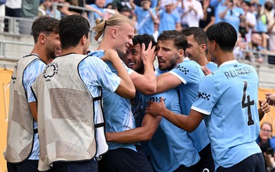 Pep Guardiola ca ngợi Man City sau chiến thắng ấn tượng trước Juventus