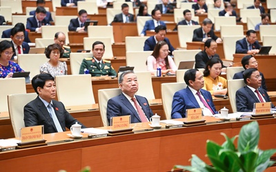 Thông qua Nghị quyết chất vấn, Quốc hội giao nhiều nhiệm vụ cụ thể