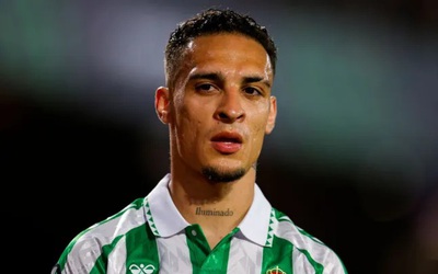 Tương lai Antony tại Betis bế tắc vì tiền