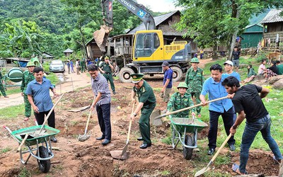 Khởi công xây dựng hàng trăm ngôi nhà trên tuyến biên giới Quảng Bình