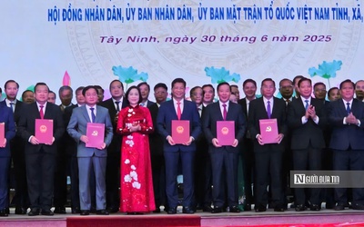Công bố Quyết định về việc chỉ định Ban Chấp hành Đảng bộ tỉnh Tây Ninh (mới) nhiệm kỳ mới gồm 68 ủy viên