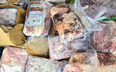 Phát hiện gần 270kg thực phẩm không rõ nguồn gốc tại một hộ kinh doanh