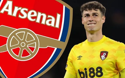 Arsenal gây sốc với động thái chiêu mộ thủ môn