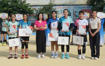 Hà Tĩnh: Khai mạc Giải bóng chuyền nữ tranh cúp Trần Kim Xuyến lần thứ V