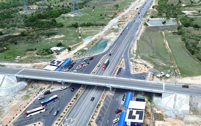 Đẩy nhanh thi công nút giao Thuận Nam, mở rộng "cánh cửa" logistics cho Ninh Thuận