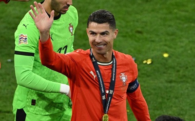 Ronaldo đưa ra tuyên bố quan trọng dập tắt tin đồn về tương lai