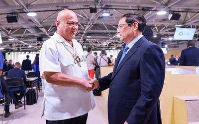 Thủ tướng Phạm Minh Chính gặp Thủ tướng Tuvalu
