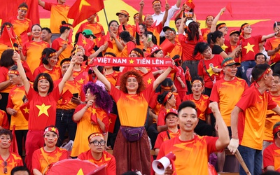 Các cổ động viên của Herbalife Việt Nam góp phần truyền cảm hứng và niềm tin cho những cô gái vàng của Bóng đá Việt Nam