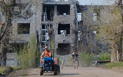 Nga tuyên bố đã hoàn toàn kiểm soát vùng Luhansk