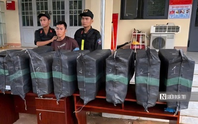 Bắt quả tang đối tượng vận chuyển 250kg pháo hoa lậu ở Đồng Nai