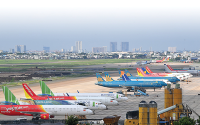 Hơn 800 chuyến bay bị hủy trong nửa đầu năm 2025