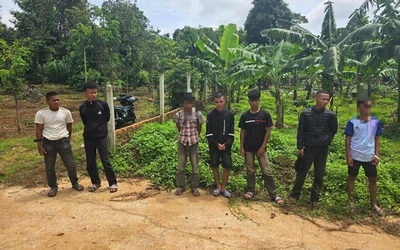 Khởi tố nhóm đối tượng dàn cảnh cướp giật tài sản để lấy tiền ăn nhậu