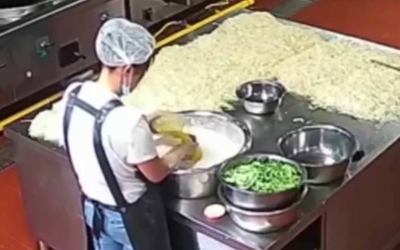 Đầu bếp thêm "chất lạ" vào thức ăn khiến 200 trẻ mẫu giáo nhiễm độc chì