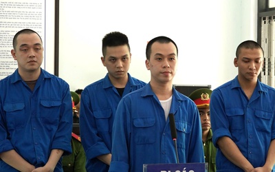 "Chơi" ma tuý trong quán karaoke, 4 nam thanh niên lĩnh án