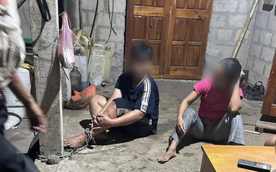 Vụ nam sinh bị người đàn ông xích chân rồi hành hung: Có dấu hiệu của tội Bắt giữ người trái pháp luật