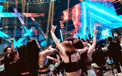 Kinh doanh vũ trường, massage, karaoke chịu thuế đặc biệt thế nào theo Luật mới?