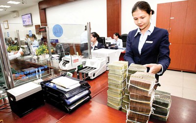 Ngân hàng Việt và cuộc đua lấn sân chứng khoán, bảo hiểm