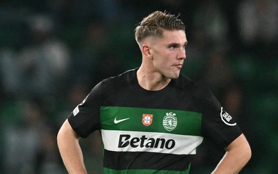 Cha của Gyokeres bật khóc, lo sợ thương vụ đến Arsenal đổ vỡ