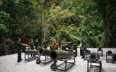 Hang Chỉ huy - Tổng kho bí mật của bộ đội Trường Sơn trong khói lửa chiến tranh