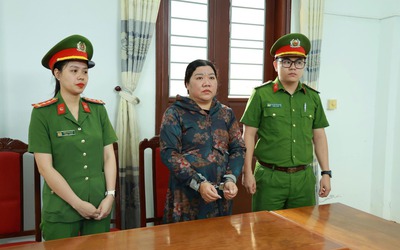 Lừa vay tiền đánh bạc online, một người phụ nữ Quảng Trị bị bắt tạm giam