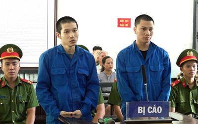Mua bán và tàng trữ trái phép chất ma tuý, 2 nam thanh niên ở Huế hối không kịp