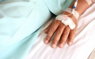 Thiếu nữ 16 tuổi nguy kịch vì chỉ ăn rau, uống thuốc nhuận tràng suốt 2 tuần