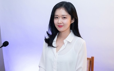 Jang Nara tiết lộ áp lực khi được gắn mác "mỹ nhân không tuổi"