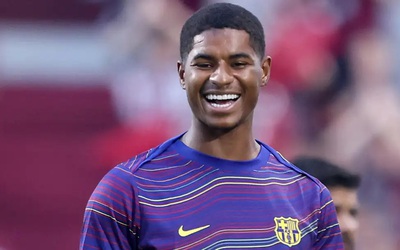 HLV Flick giải thích lý do muốn Rashford đến Barcelona