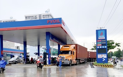Giá xăng tăng, PVOIL thu về hơn 400 tỷ đồng mỗi ngày
