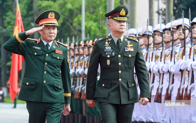 Đại tướng Nguyễn Tân Cương chủ trì lễ đón Đại tướng Songwit Noonpackdee