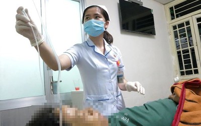Nam thanh niên đa chấn thương, có dấu hiệu bị chích điện và câu chuyện buồn phía sau