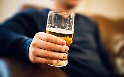 Người đàn ông xơ gan do bỏ ngoài tai lời khuyên của bác sĩ