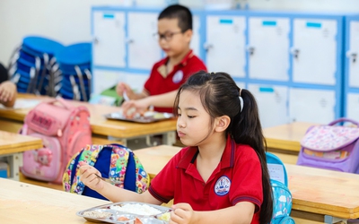 Hà Nội thông qua nghị quyết chi hơn 3.000 tỷ đồng hỗ trợ bữa ăn bán trú cho học sinh tiểu học