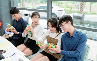 Gen Z đổ xô săn các giải thưởng hàng trăm triệu đồng của Trà Xanh Không Độ để có tiền du lịch, mua sắm ngày hè