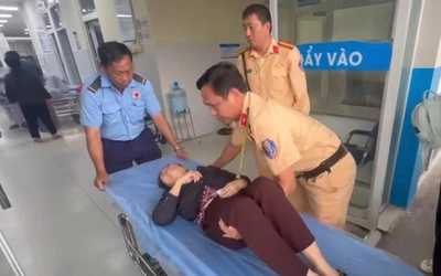 Nữ nạn nhân hôn mê được CSGT Đồng Nai đưa đi cấp cứu kịp thời