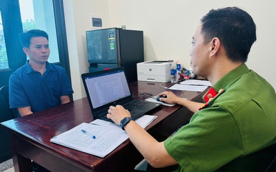 Con điều khiển xe máy gây tai nạn chết người, bố bị khởi tố