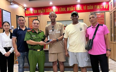 Công an Việt Nam tìm thấy điện thoại đánh rơi của cảnh sát Ả Rập