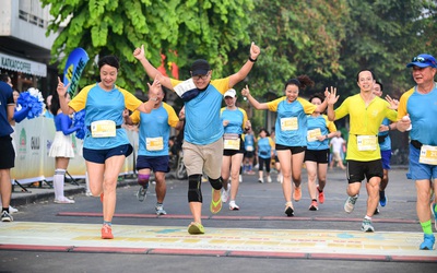 Chạy giữa mùa trăng – Vietnam Airlines “Run For Love 2025” trở lại