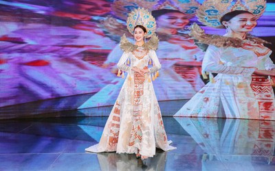 Chuyện của nhà thiết kế biến thời trang thành "vũ khí" để tôn vinh nhan sắc Việt