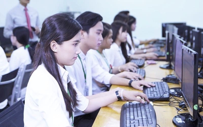 Băn khoăn bằng trung học nghề có giá trị tương đương bằng tốt nghiệp THPT