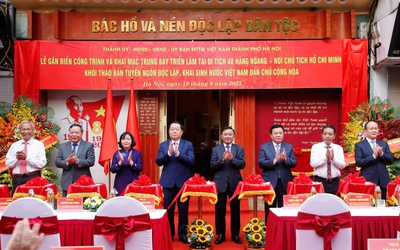 Hà Nội gắn biển công trình 48 Hàng Ngang - nơi Bác Hồ viết bản Tuyên ngôn Độc lập