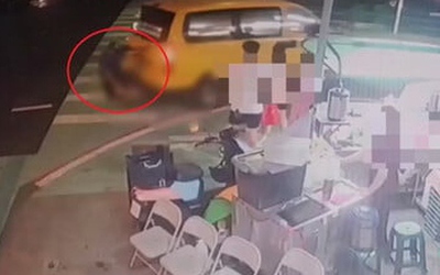 Tài xế taxi tử vong khi cố ngăn xe của mình lùi lại phía sau