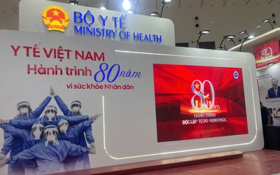Xuyên không gian, trải nghiệm 80 năm y tế Việt Nam bằng công nghệ VR
