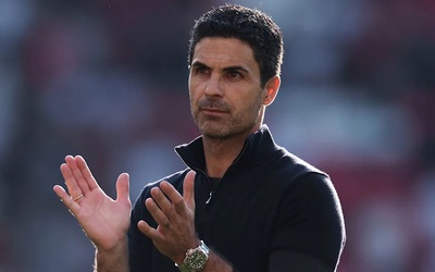 Arsenal bị Leverkusen dội gáo nước lạnh