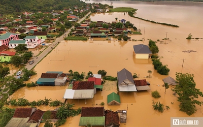 Nước sông dâng cao, hàng trăm ngôi nhà ở Nghệ An ngập sâu