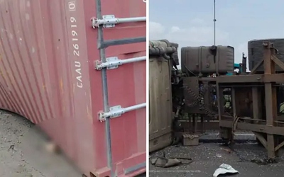 Thùng container rơi khỏi xe, đè 3 thanh niên đi xe máy tử vong