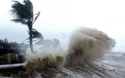 Áp thấp nhiệt đới mạnh thành bão số 6, cách Hà Tĩnh đến Quảng Trị 210km, đất liền mưa rất to