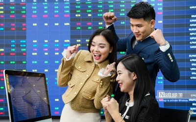 VN-Index tiếp tục phá đỉnh lịch sử