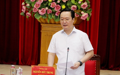 Lãnh đạo Nghệ An: Khẩn trương khắc phục hậu quả sau lũ, đảm bảo học sinh đến trường đúng dịp khai giảng