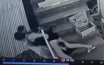 Ngã khỏi tầng 2 khi ôm bạn trai, người phụ nữ tử vong tại quán bar